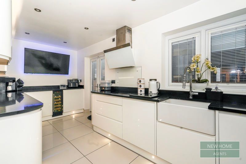 Property photo 3 of 22 Photo 13