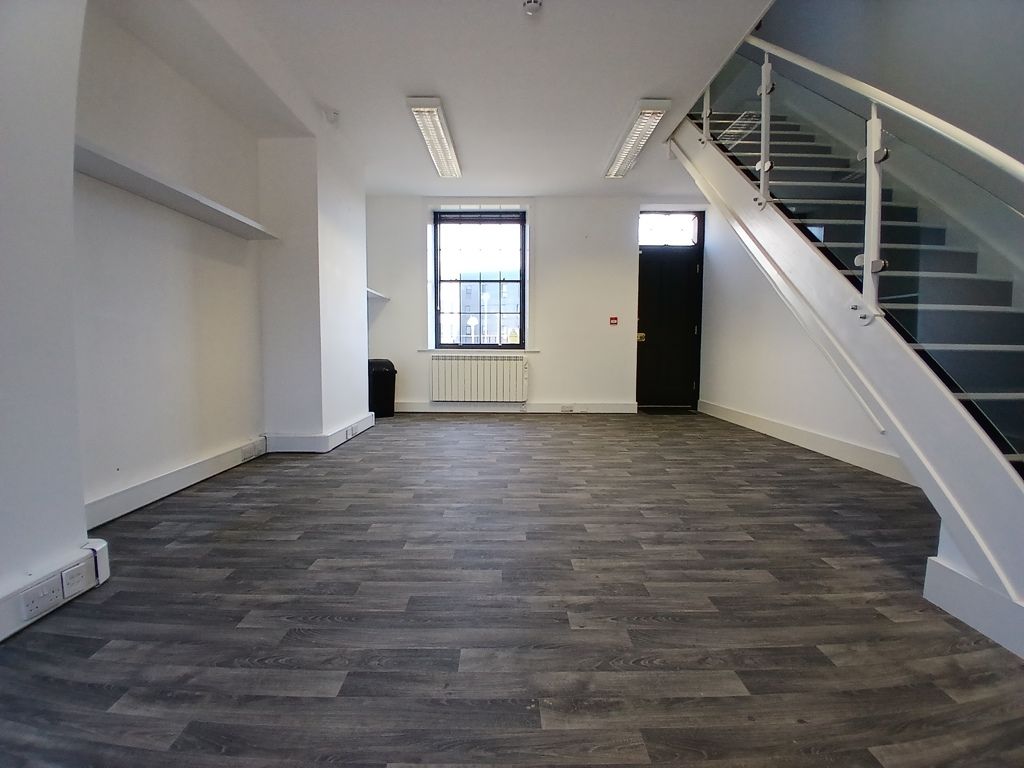 Property photo 2 of 13 Photo 15