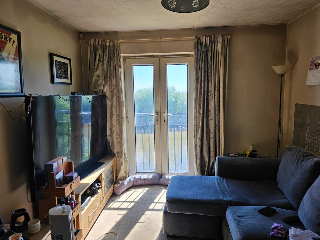 Property photo 2 of 7