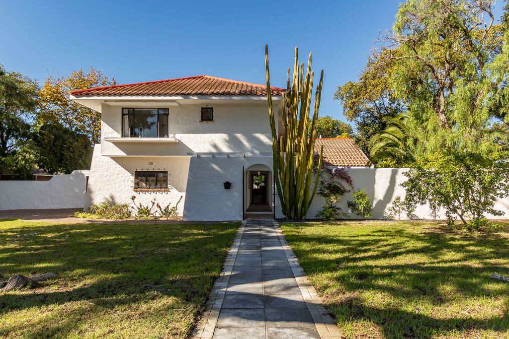 Property photo 1 of 39 Kw1738215