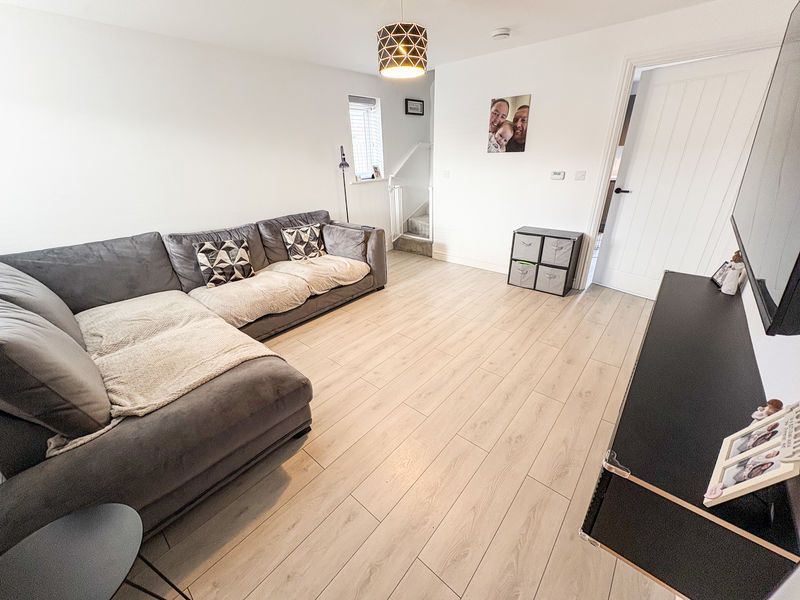 Property photo 2 of 10 Photo 8