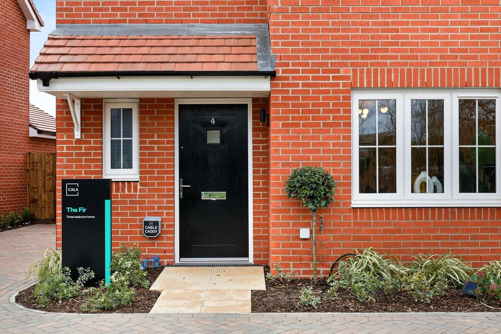 Property photo 2 of 30