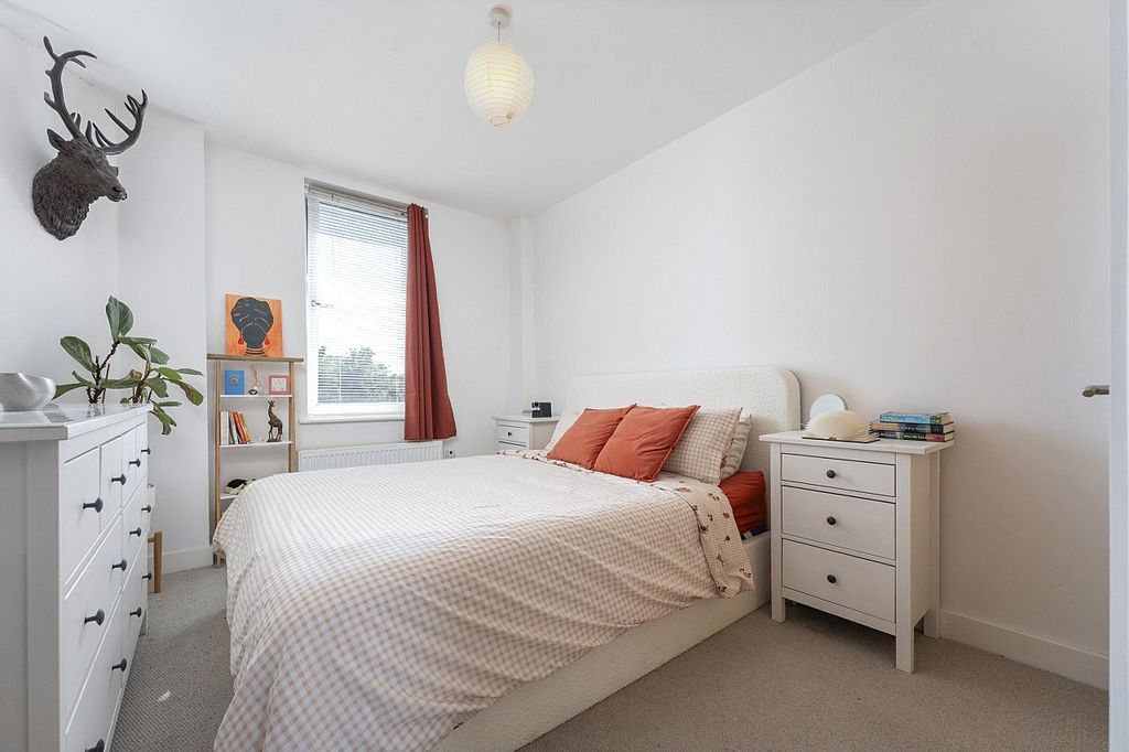 Property photo 3 of 18 Picture No. 06
