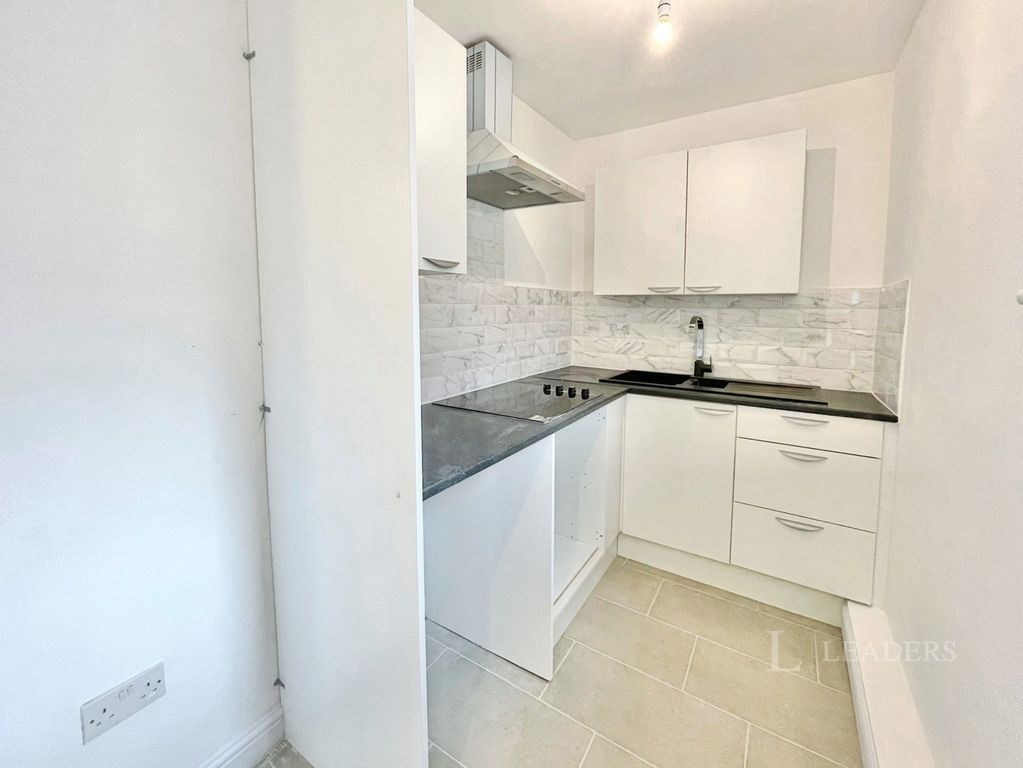 Property photo 2 of 4 Kitchen
