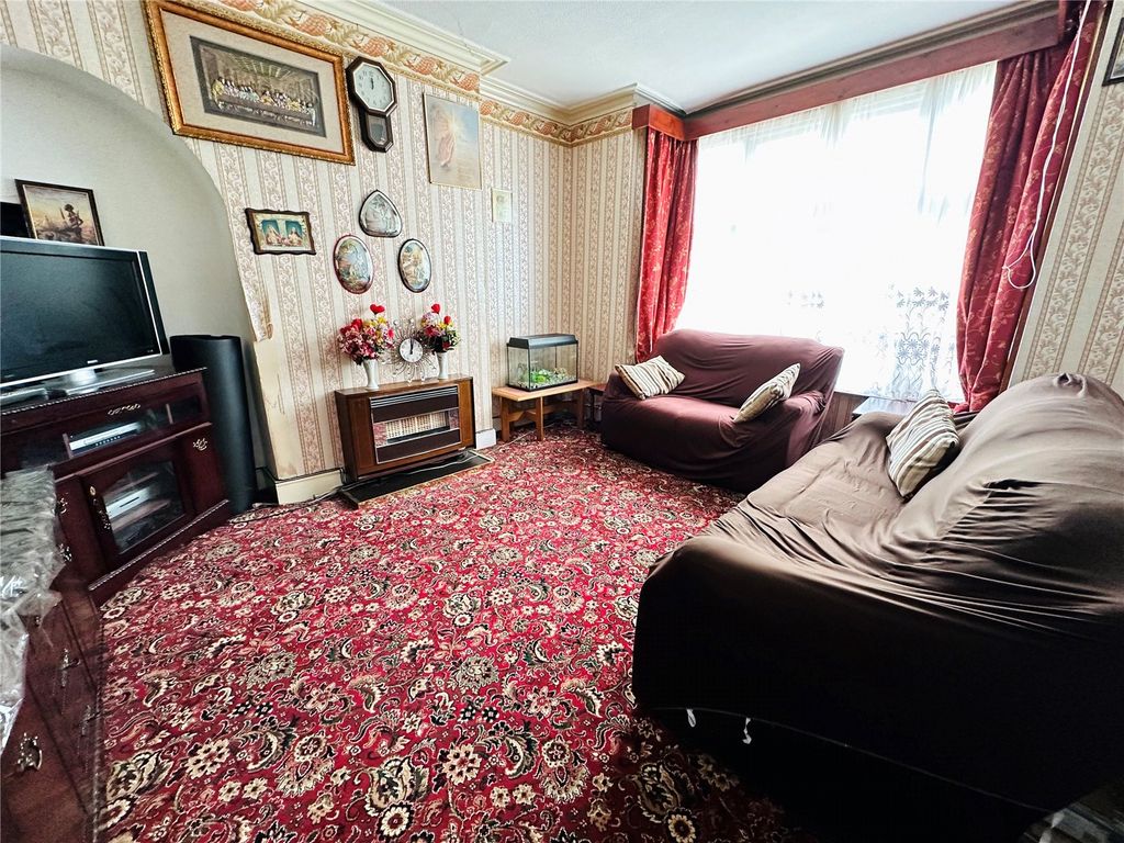 Property photo 2 of 11 Picture No. 16