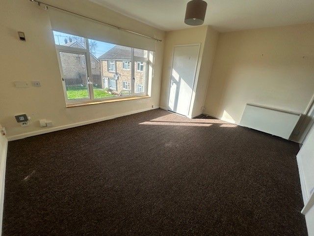 Property photo 2 of 6 Living Room