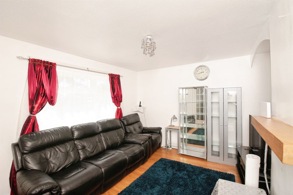 Property photo 3 of 14