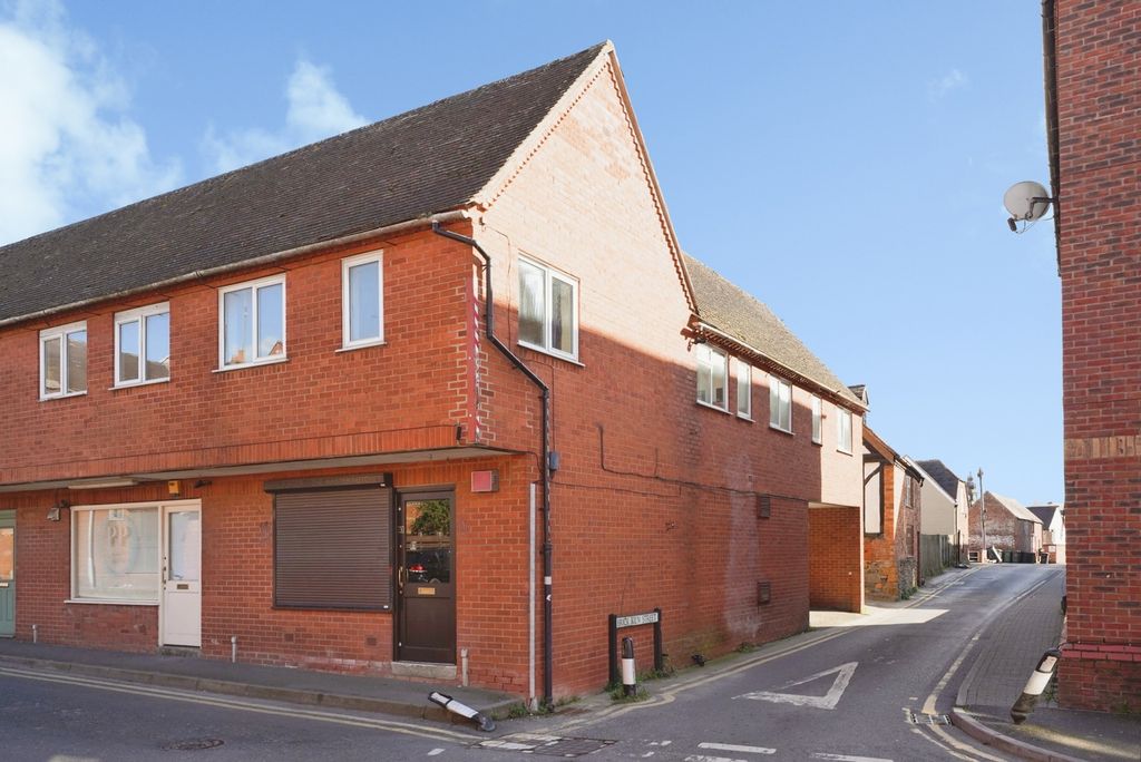 Additional image 9 of 2 bed flat for saleBrick Kiln Street, Evesham, Worcestershire WR11