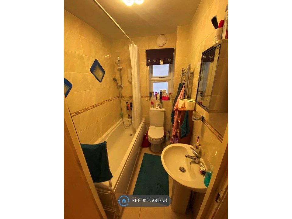 Property photo 3 of 4