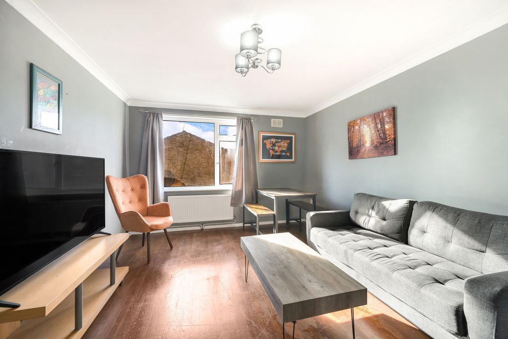 Property photo 2 of 9 Reception