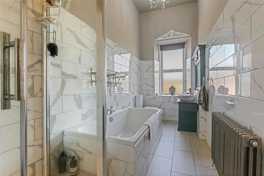 Additional image 12 of 3 bed flat for saleMadeira Lane, Greenock, Inverclyde PA16