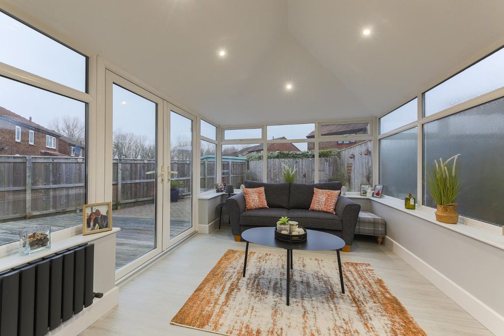 Property photo 3 of 19 Garden Room