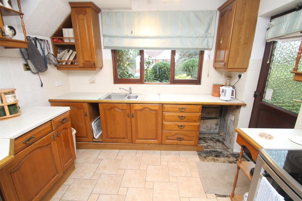 Property photo 3 of 8 Img_9828.Jpg