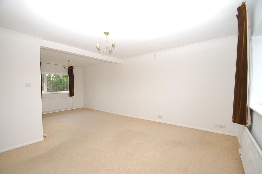Property photo 3 of 8 Living Room