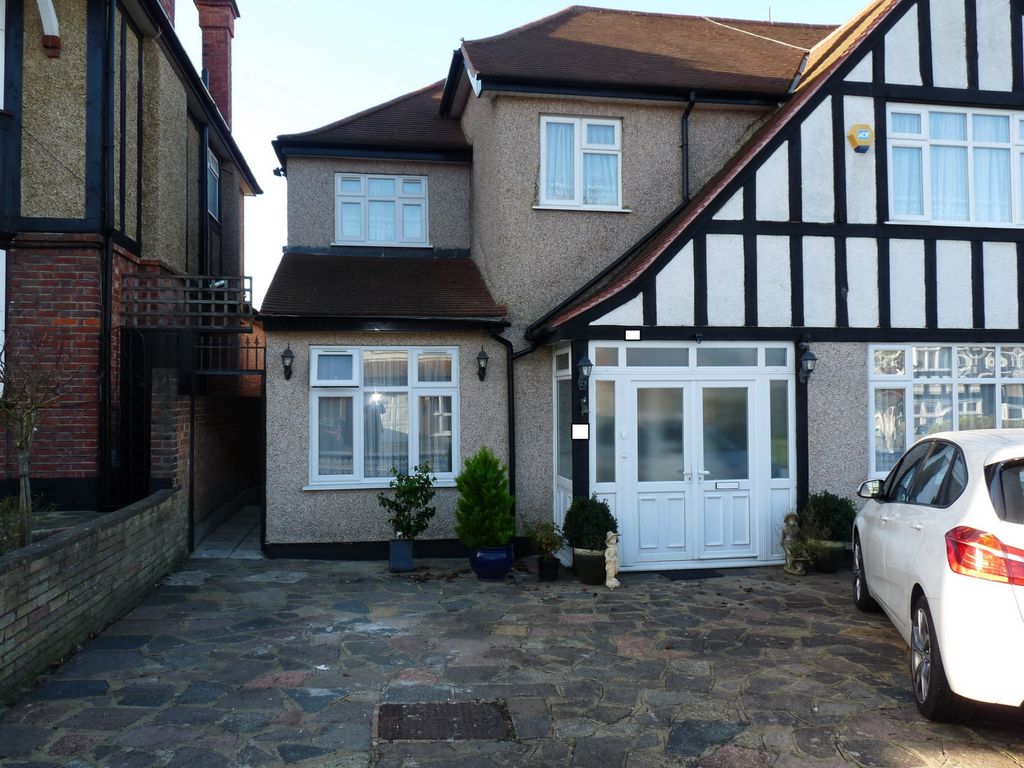 Property photo 1 of 4 Front