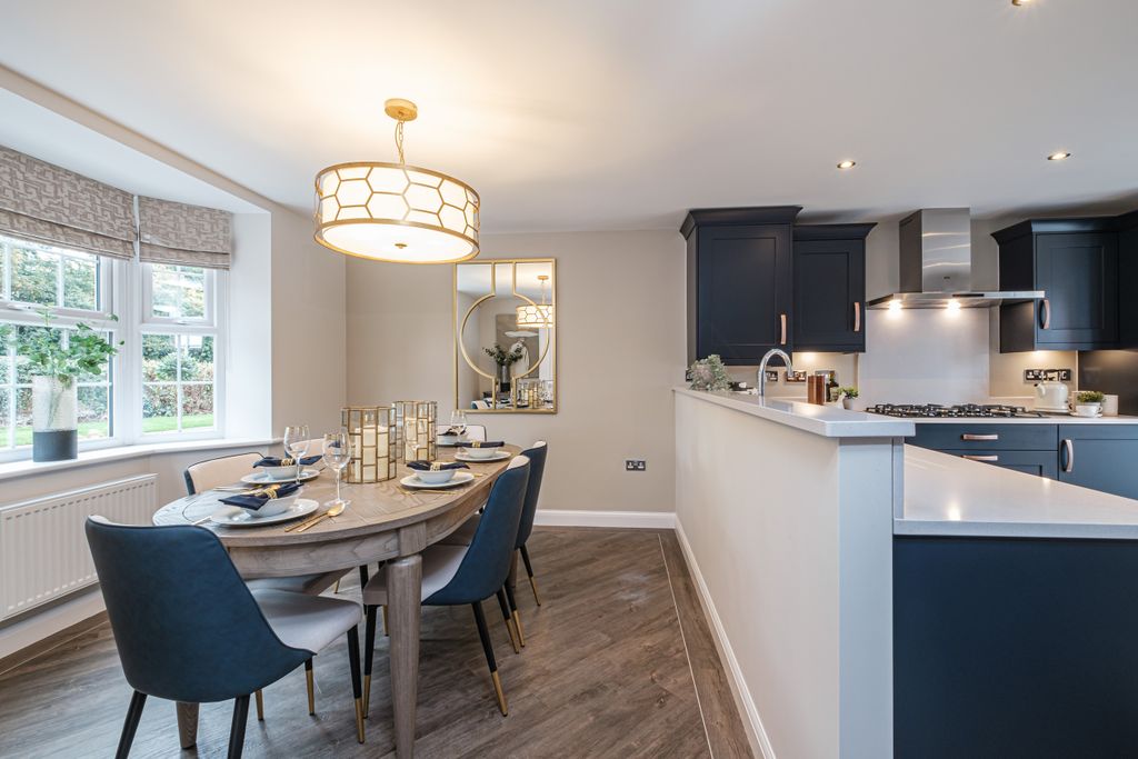 Property photo 3 of 10 Avondale Navy Kitchen-Diner