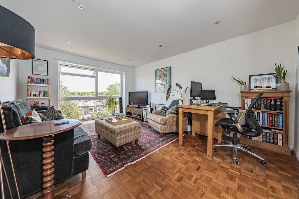 Property photo 3 of 11 Picture No. 19