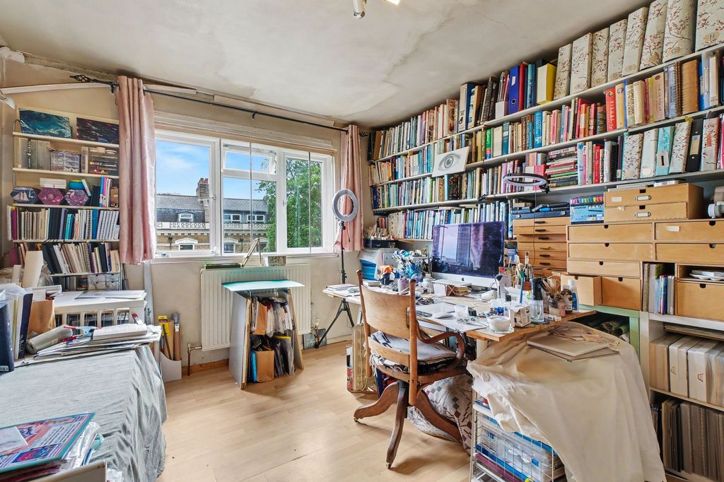 Property photo 1 of 8