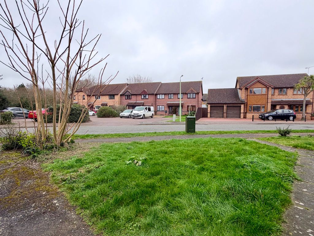 Property photo 2 of 13