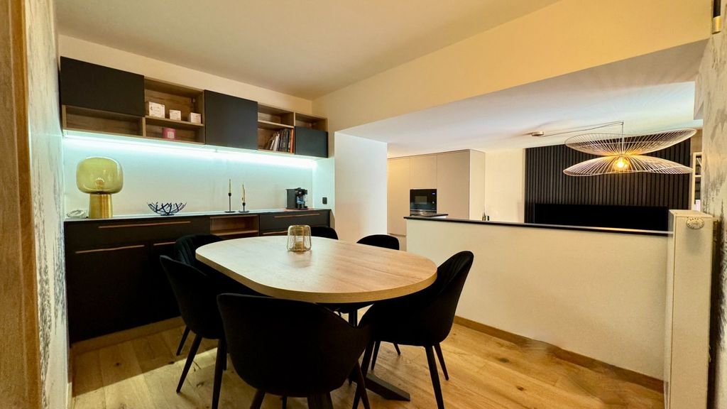 Property photo 3 of 11 Courchevel Apartment