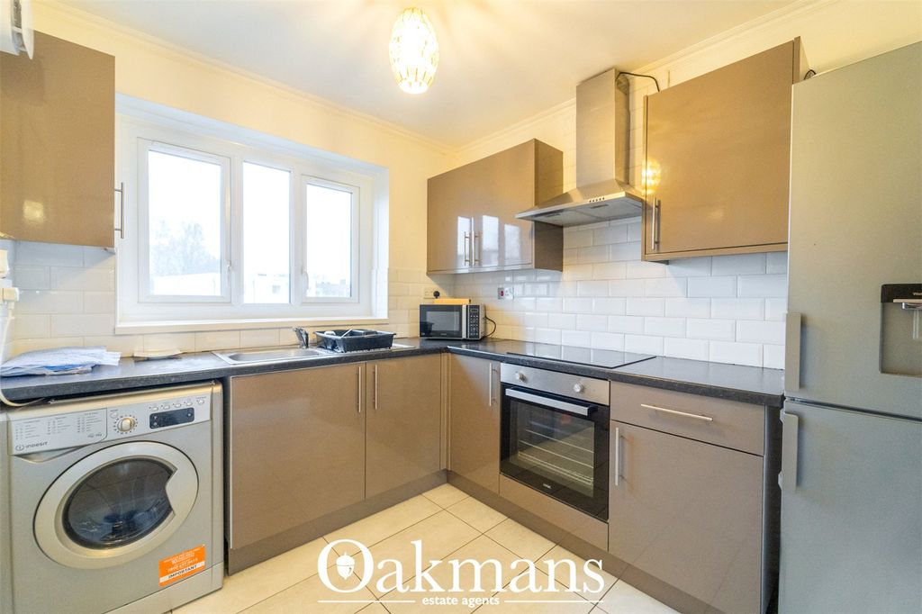 Property photo 2 of 21 Picture No. 17