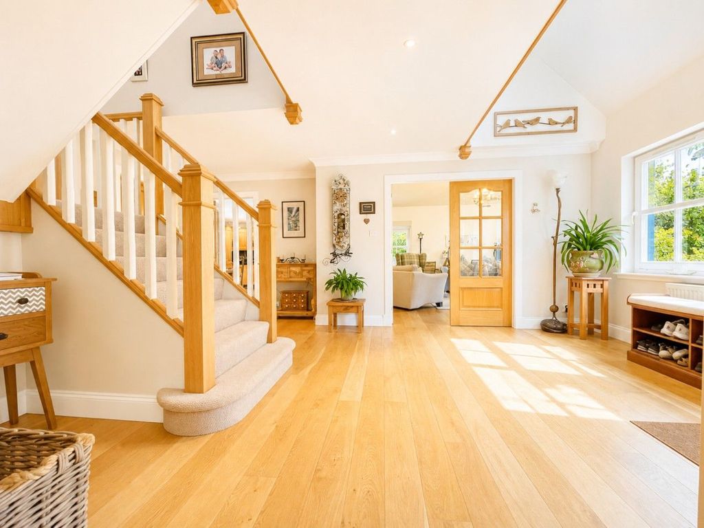 Property photo 2 of 48