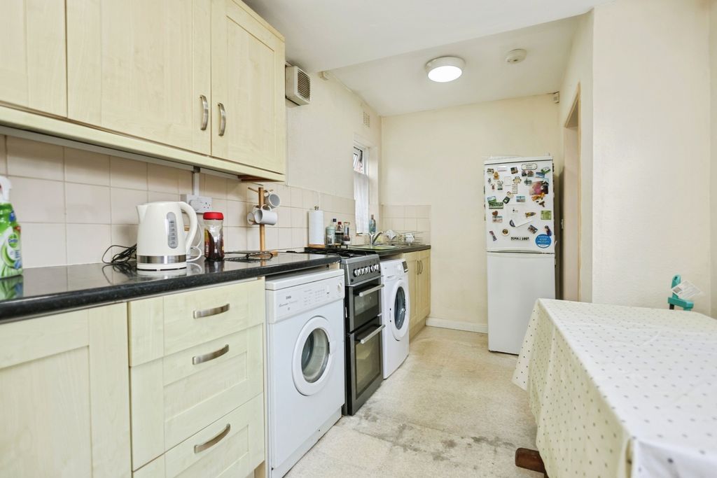 Property photo 2 of 18 Pbox-Img.Jpg