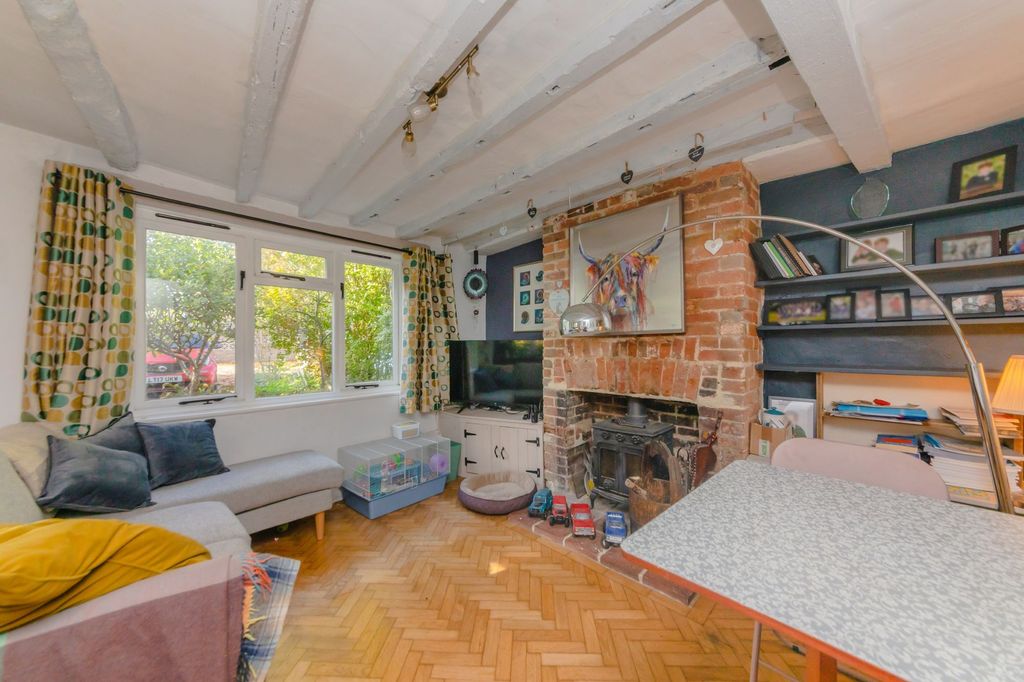 Property photo 2 of 24