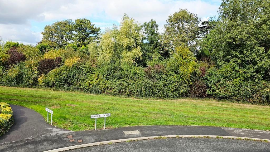 Property photo 2 of 19 Photo 20
