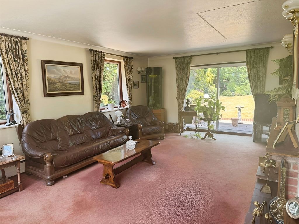 Property photo 2 of 19