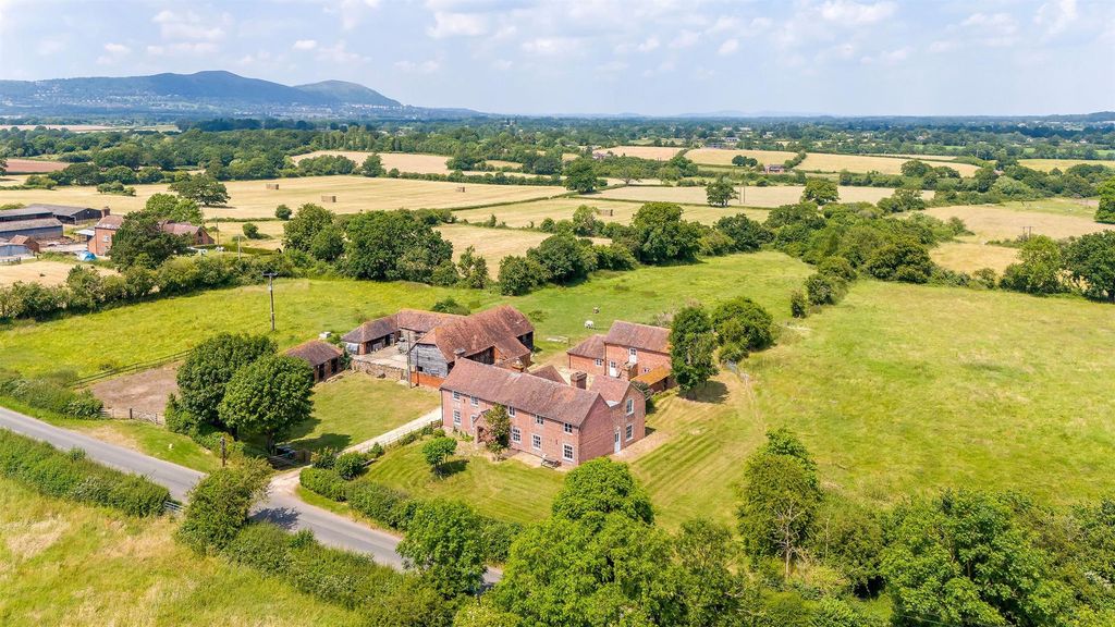 Property photo 1 of 44 0770Hookparkfarm-05.Jpg
