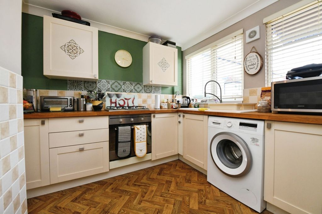 Property photo 3 of 19 Pbox-Img.Jpg