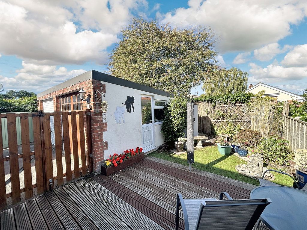 Property photo 3 of 14
