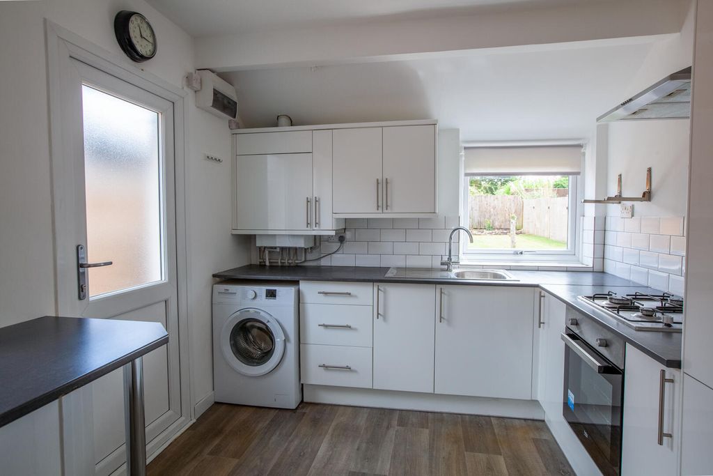 Property photo 2 of 13 Kitchen