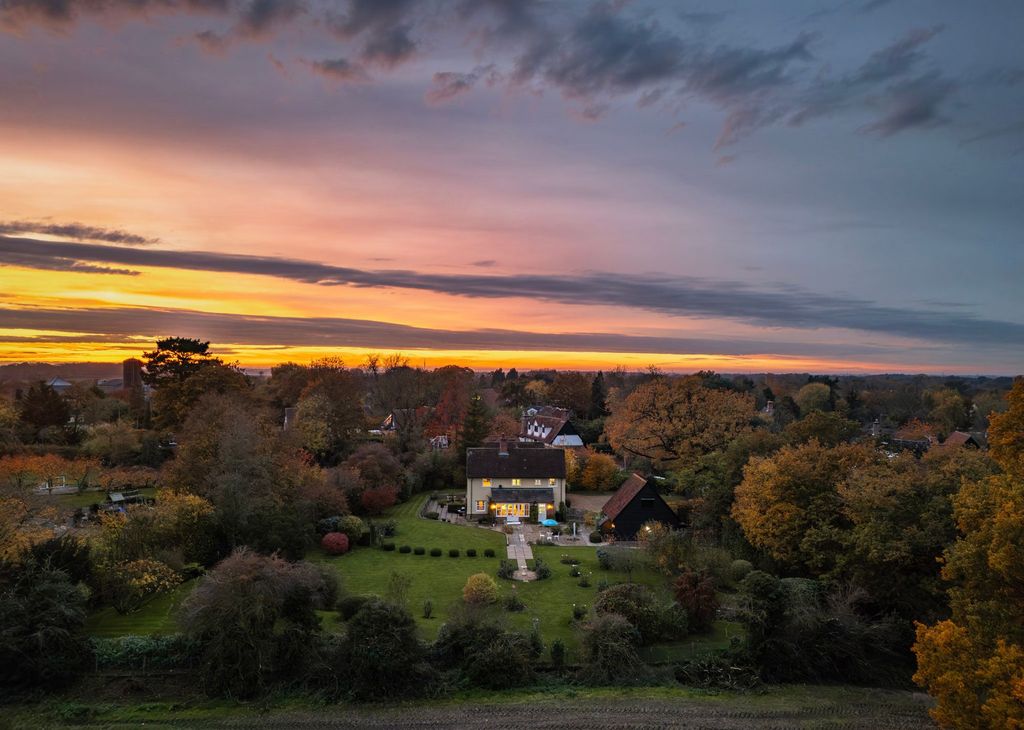 Property photo 2 of 30