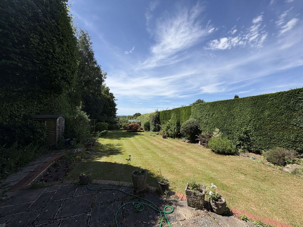 Property photo 3 of 10