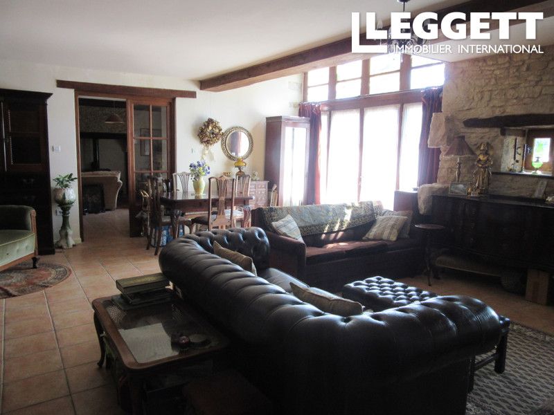 Property photo 2 of 10