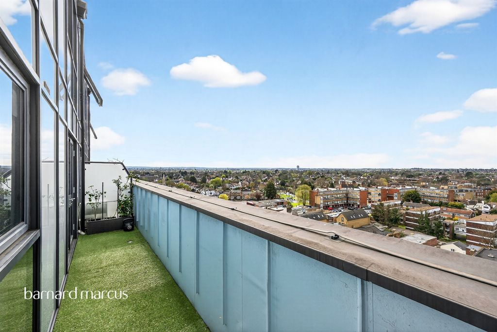 Property photo 2 of 13