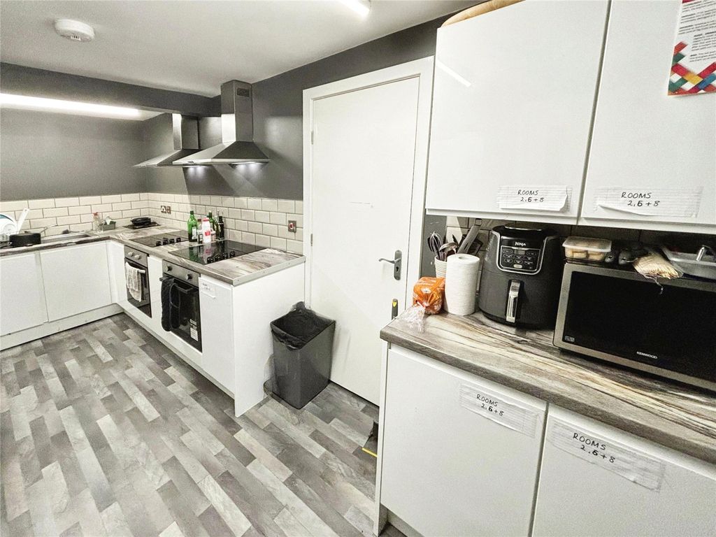 Property photo 3 of 7 Picture No. 02