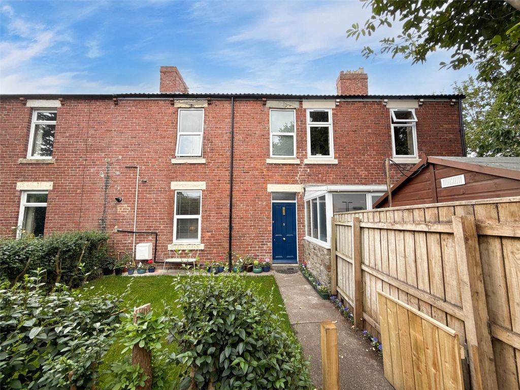 Property photo 1 of 21 External