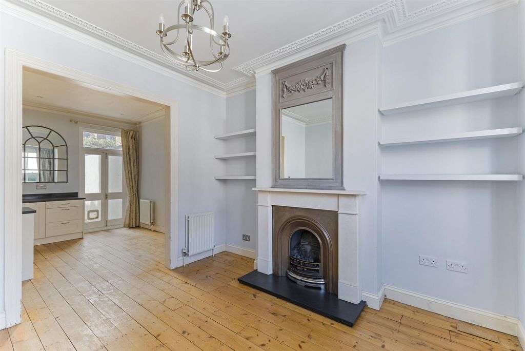 Property photo 3 of 12 90363_Ground Floor Flat 68 Burnfoot Avenue (4)_Low