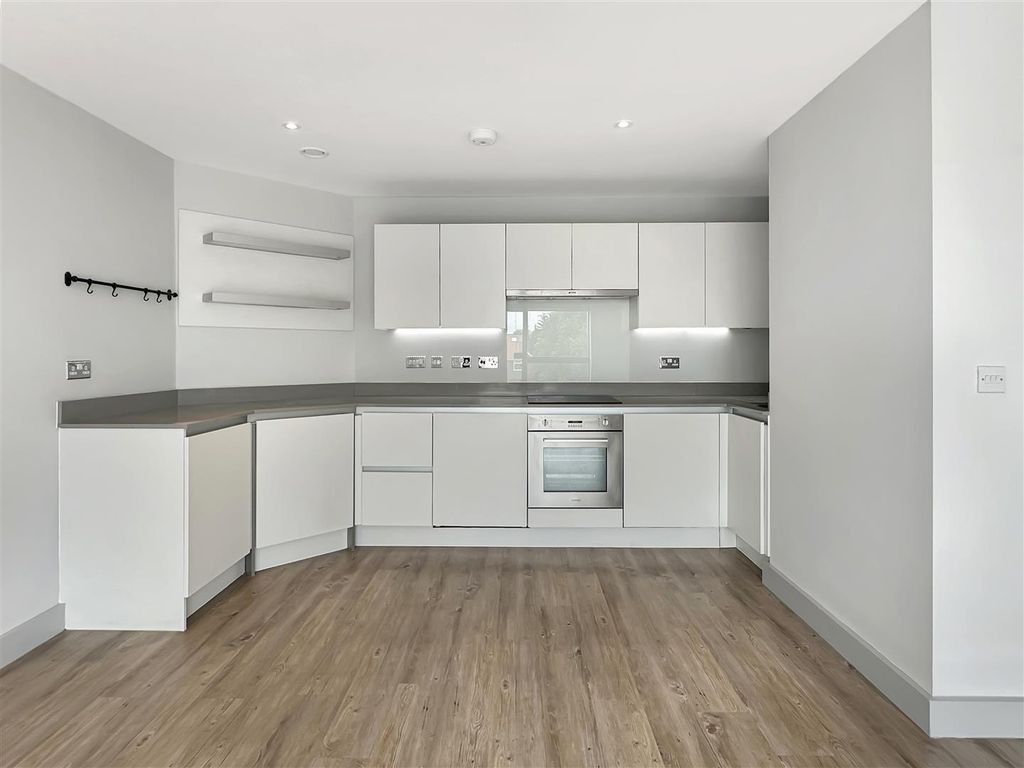 Property photo 2 of 8 Img (2).Jpg