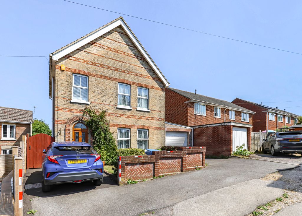 Property photo 1 of 44
