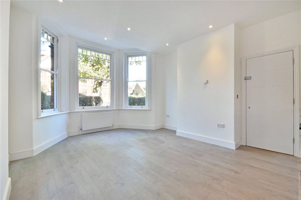 Property photo 1 of 10 Picture No. 05