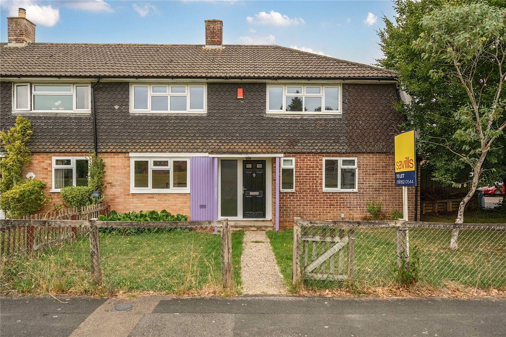 Property photo 1 of 12 Front Garden