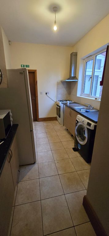 Property photo 3 of 4