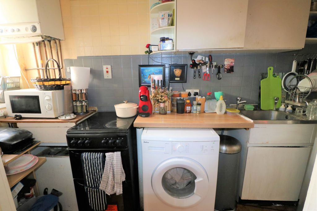 Property photo 3 of 7