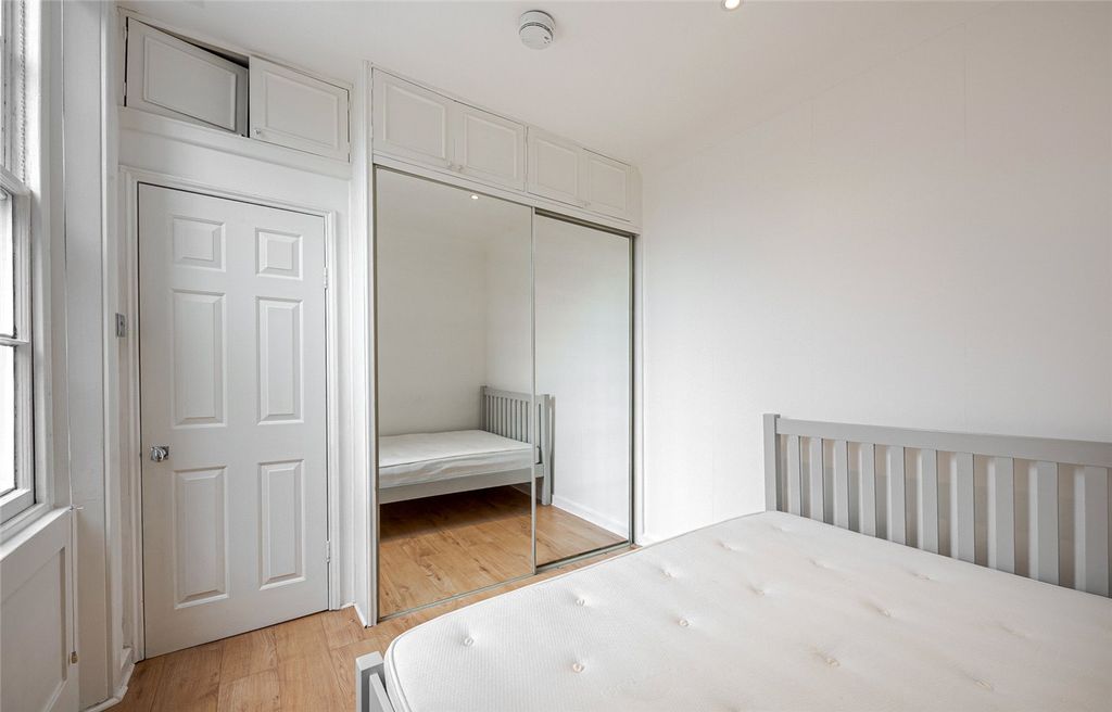 Property photo 2 of 8 Picture No. 26