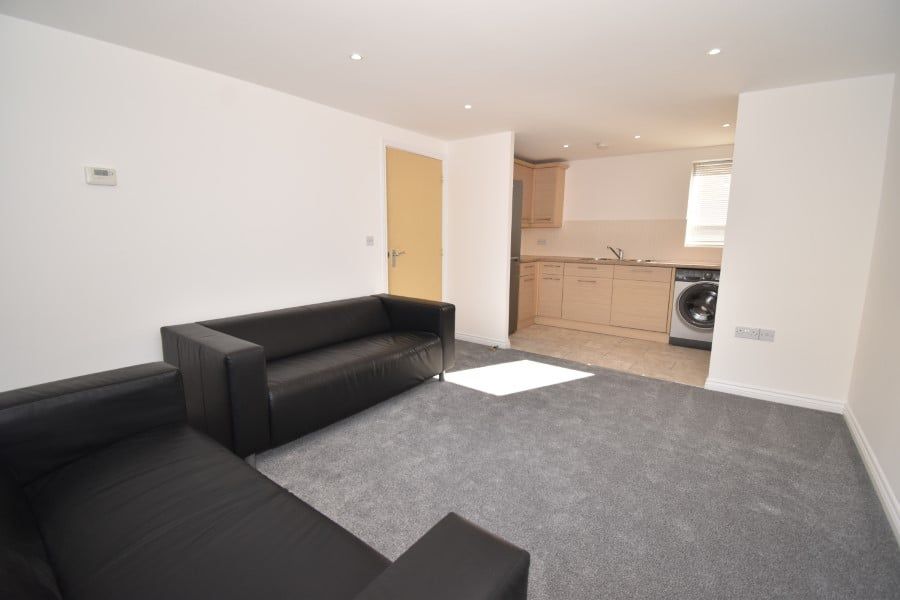 Property photo 3 of 12