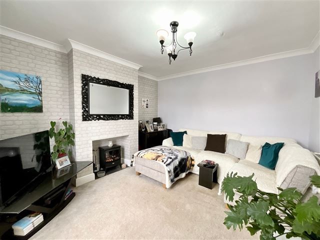 Property photo 2 of 21 Sitting Room